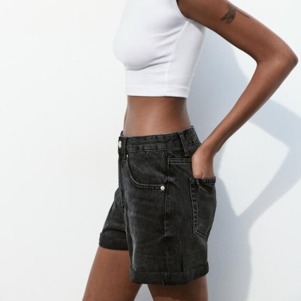 Zara Women's TRF HIGH-WAISTED MOM FIT DENIM SHORTS Black - Picture 4 of 9